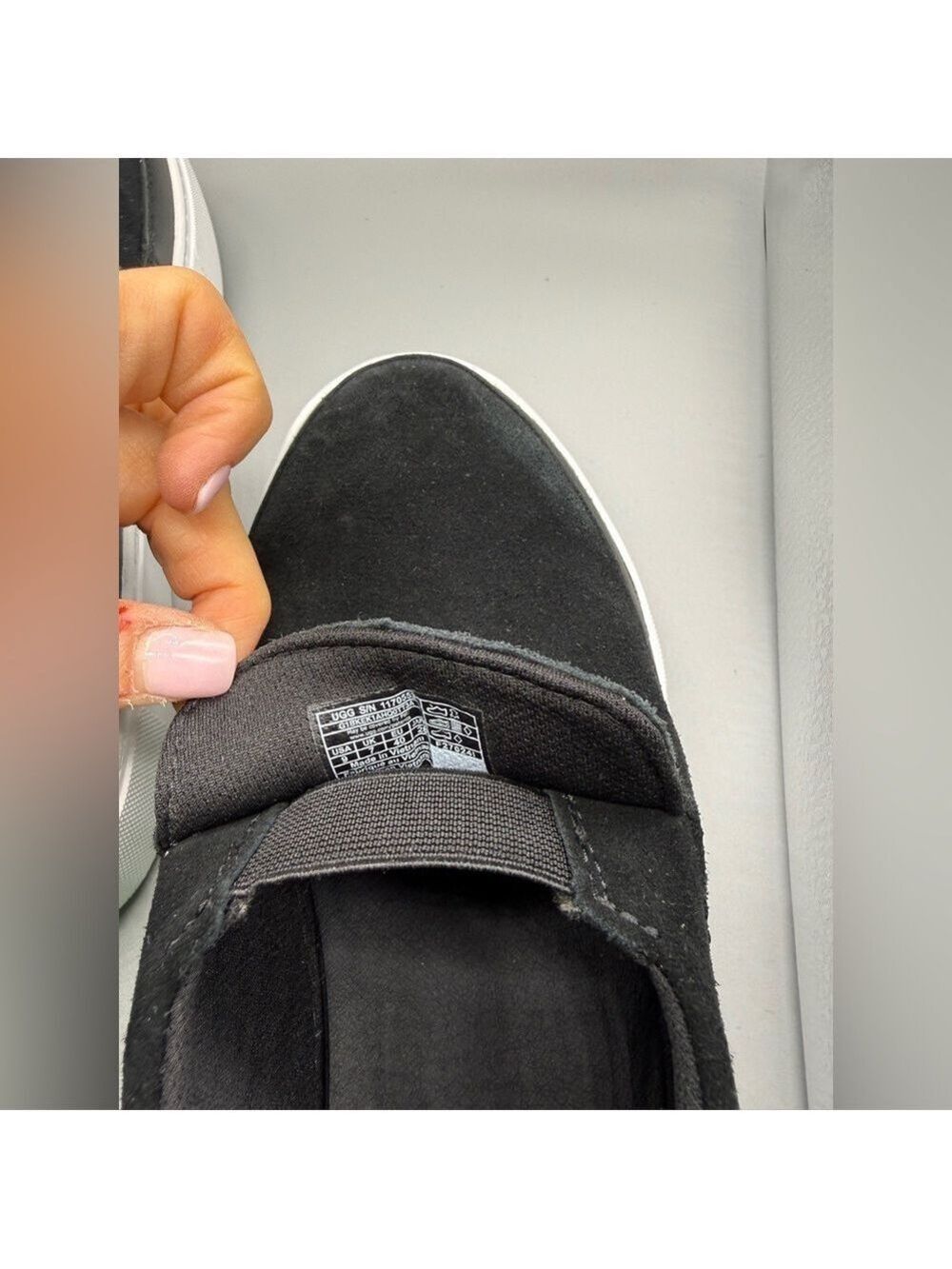 NWT UGG Zilo Slip-On Sneaker – Black Suede – Women’s Size 9 - Picture 5 of 10